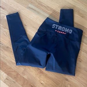 HOT Black Strong by Zumba leggings